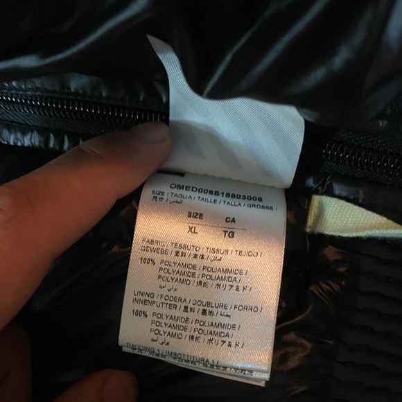 Rare off white fire tape vest fits l-slim xl - Picture 6 of 7